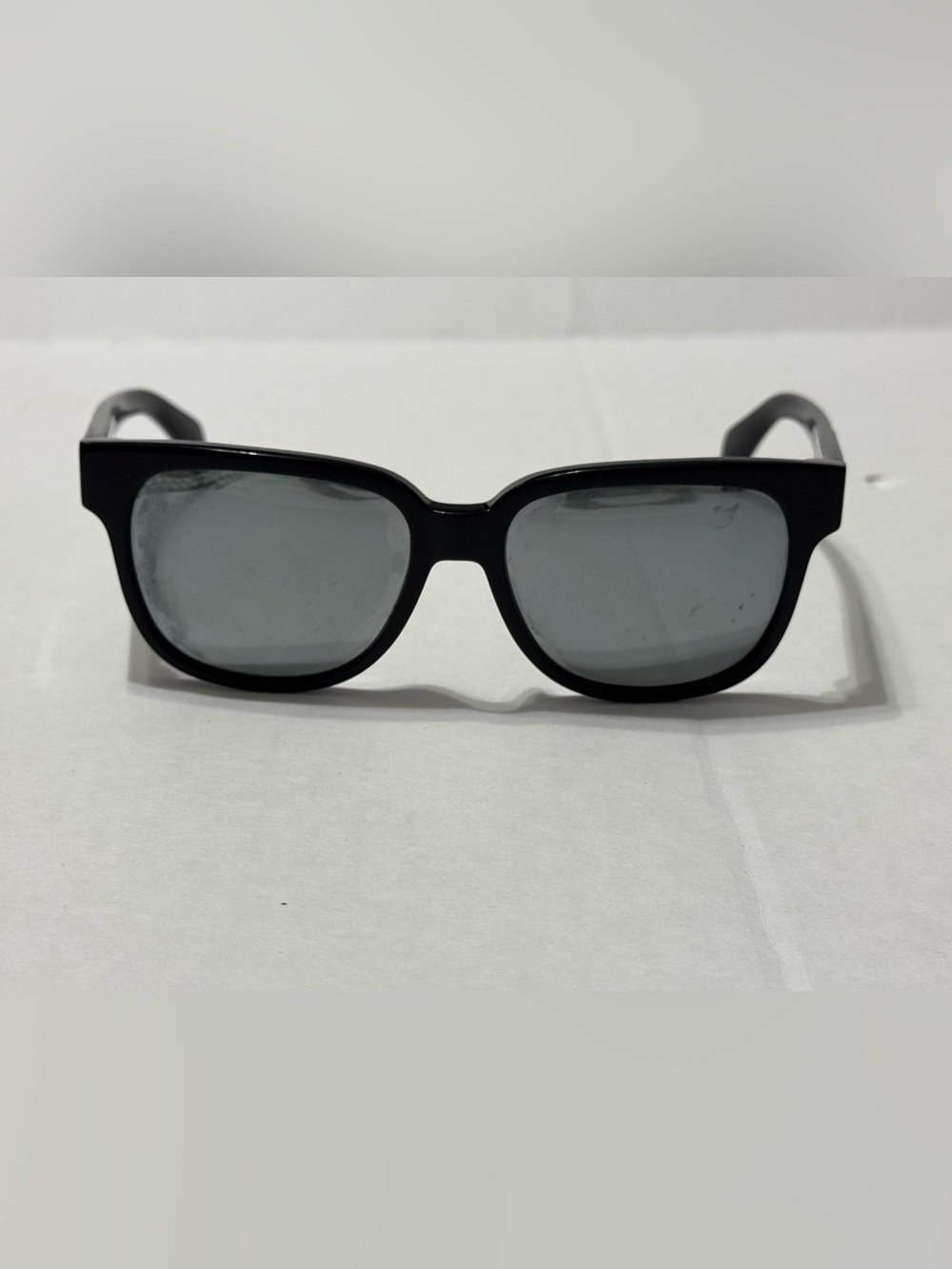 Diesel DL0074-1 Col. 01D
Polarized Square Sunglasses